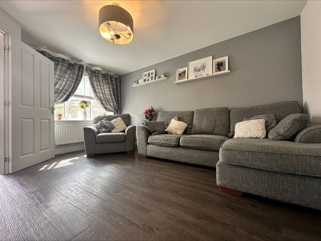 Property photo 2 of 13