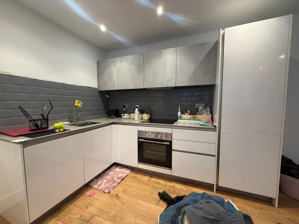 Property photo 3 of 6 Image