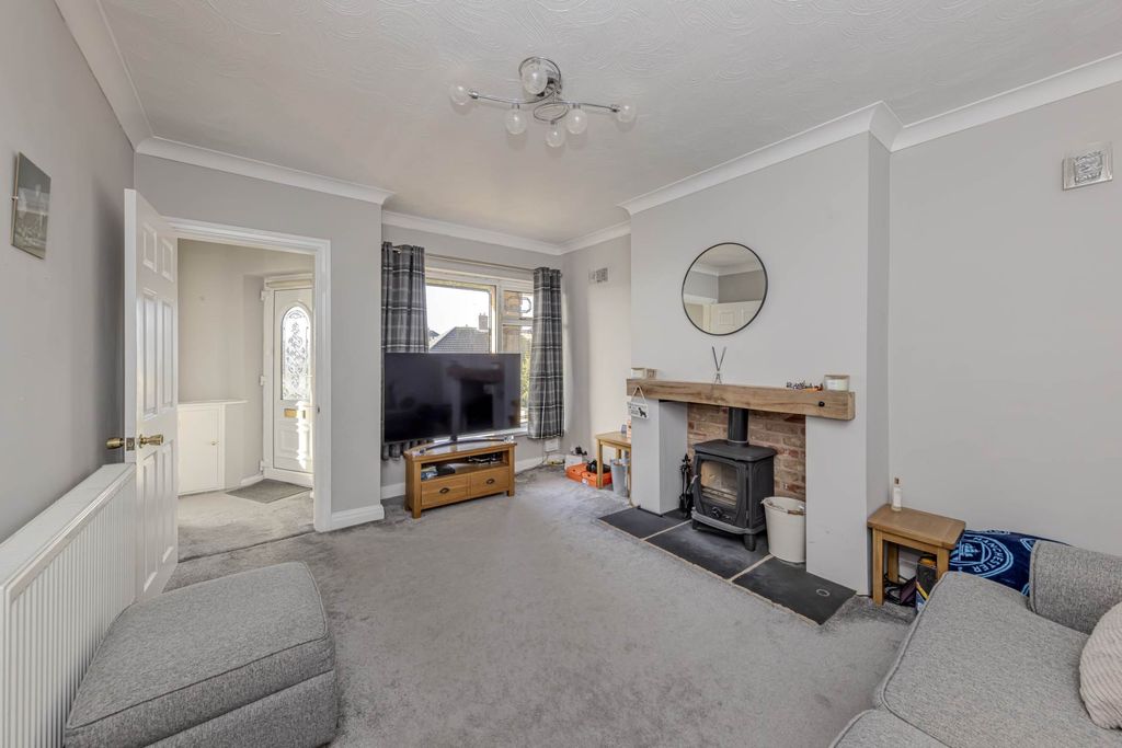 Property photo 2 of 22