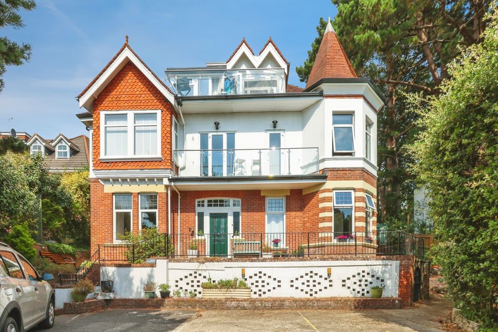 Property photo 1 of 19 Pbox-Img.Jpg