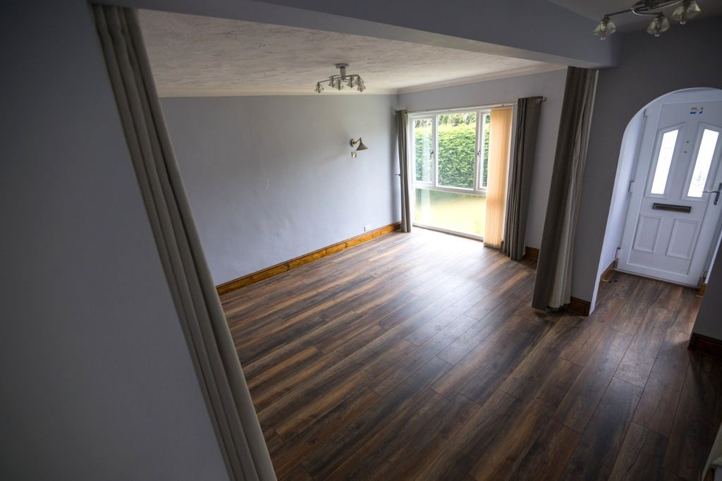 Property photo 3 of 14 Picture No. 01