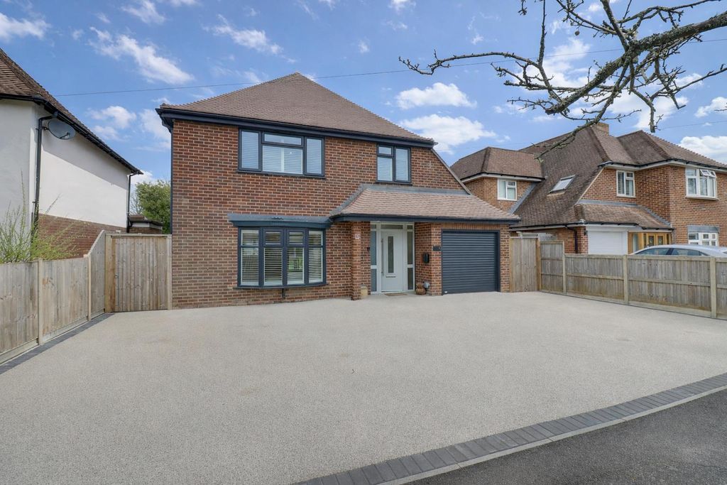 Property photo 2 of 26 F0B67603-D40C-48B1-Aeba-0Eca6Fed6Df2.Png