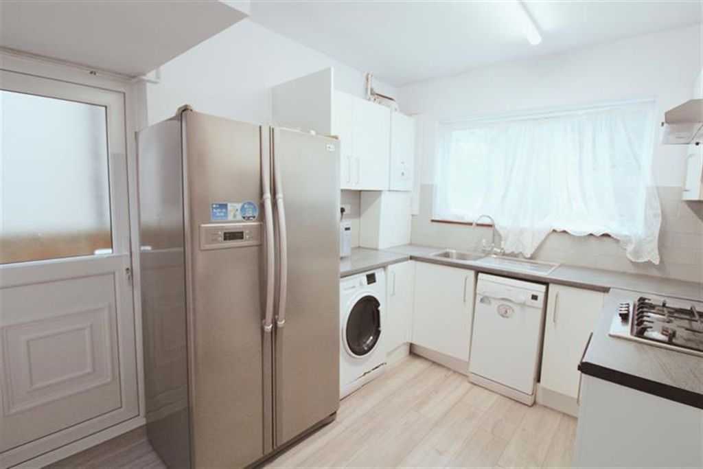 Property photo 1 of 7 (Main)