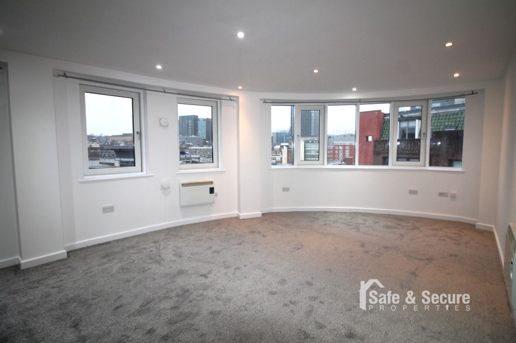 Property photo 2 of 12 Living Room