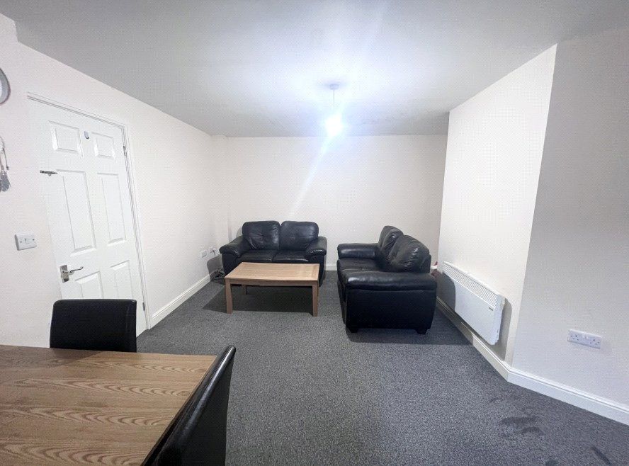 Property photo 3 of 7 Picture No. 02