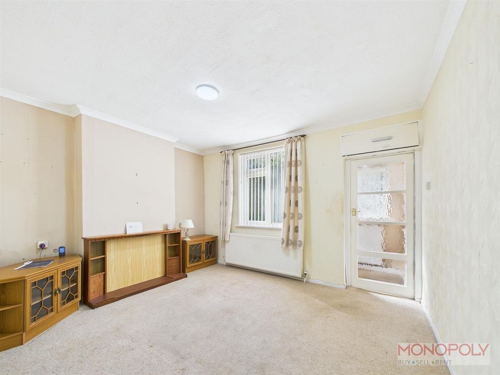 Property photo 2 of 10 Cam03815G0-Pr0218-Still003.Jpg