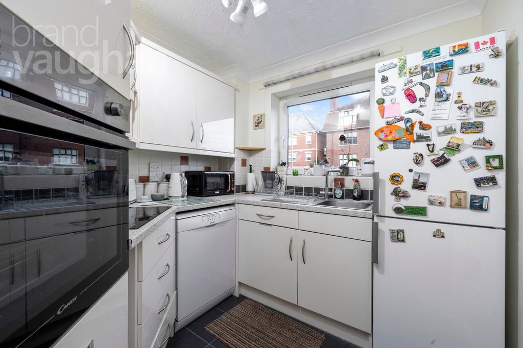 Property photo 3 of 13 Picture No. 21