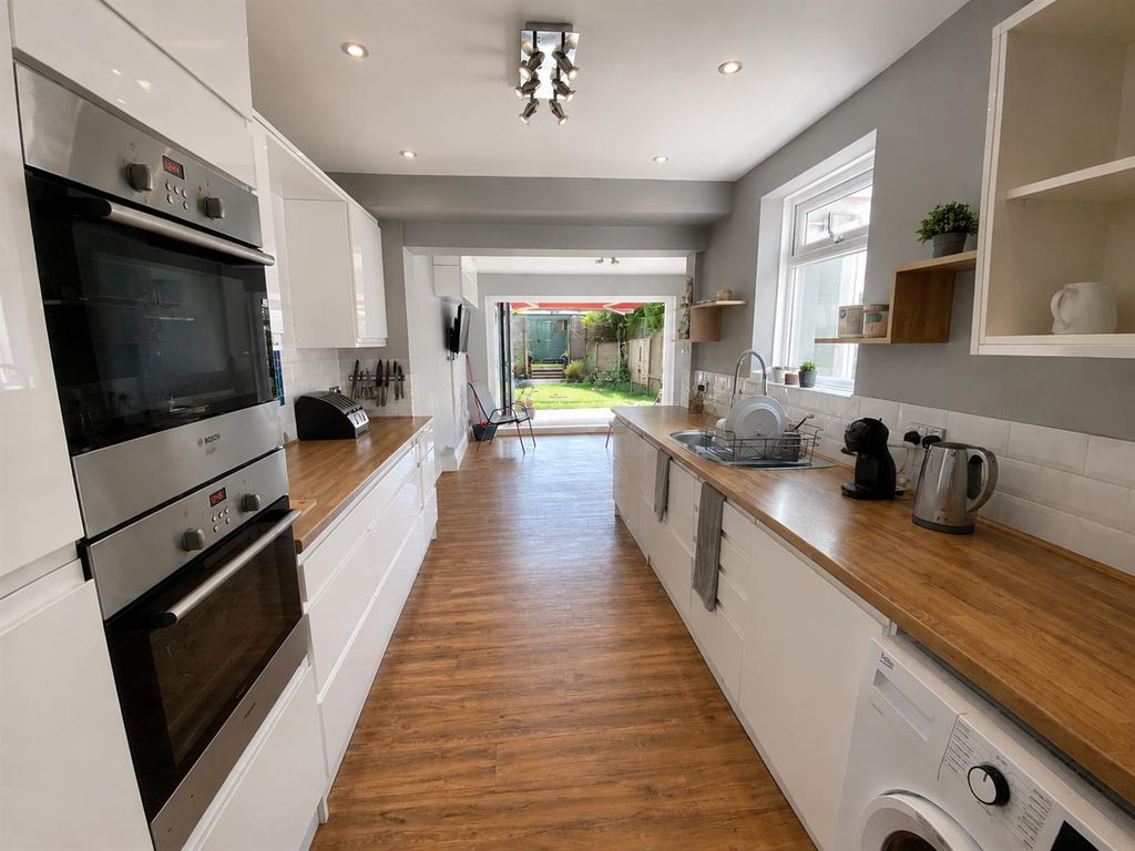 Property photo 3 of 10 06Fc5Da8-d9c1-4B15-9c11-26F31F547975.Png