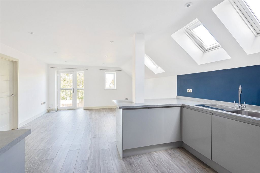 Property photo 3 of 10 Picture No. 17