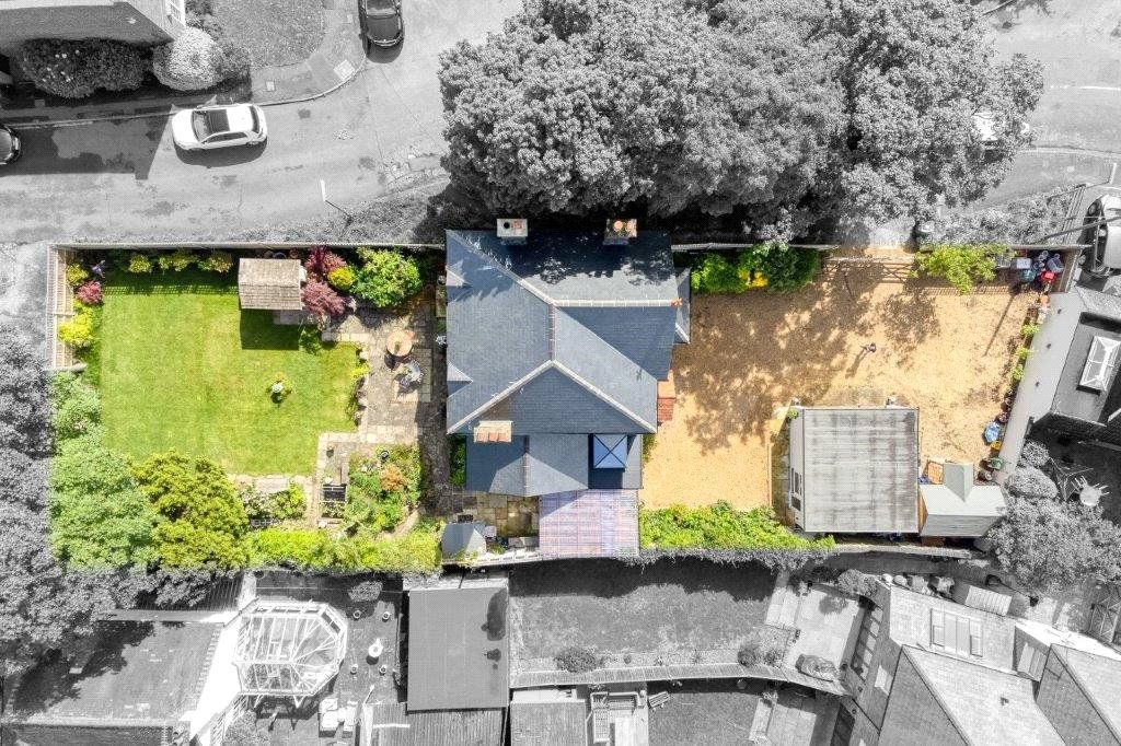 Property photo 3 of 23 Picture No. 11