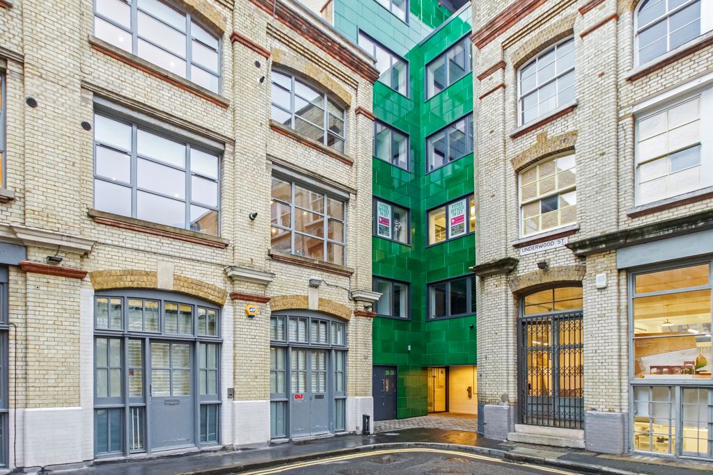 Property photo 3 of 13