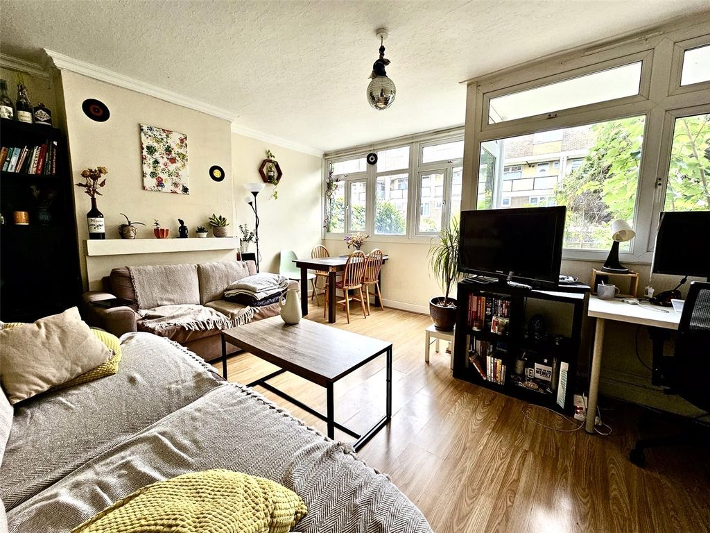 Property photo 1 of 11 Picture No. 05