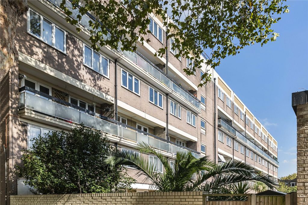 Property photo 1 of 19 Exterior