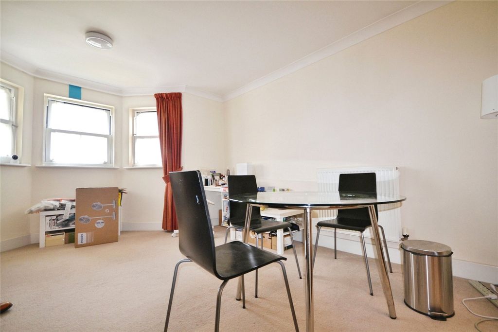 Property photo 3 of 6 Picture No. 05