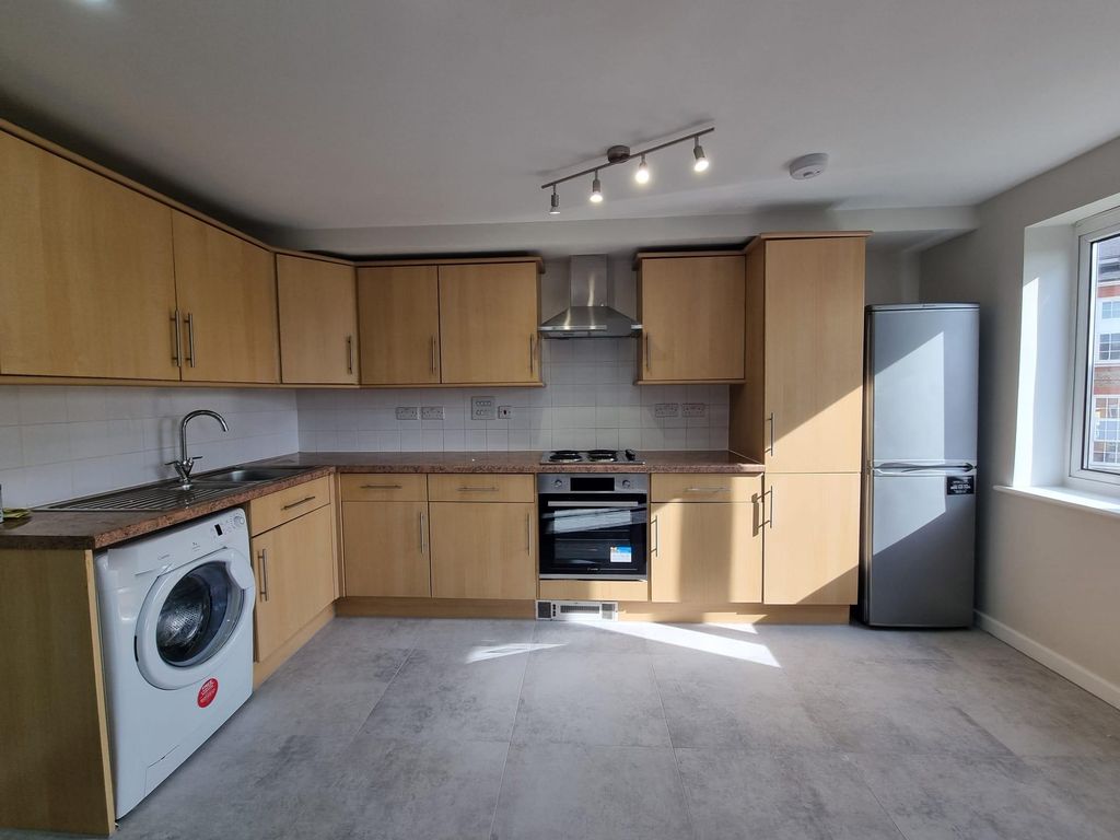 Property photo 3 of 11 Photo 2