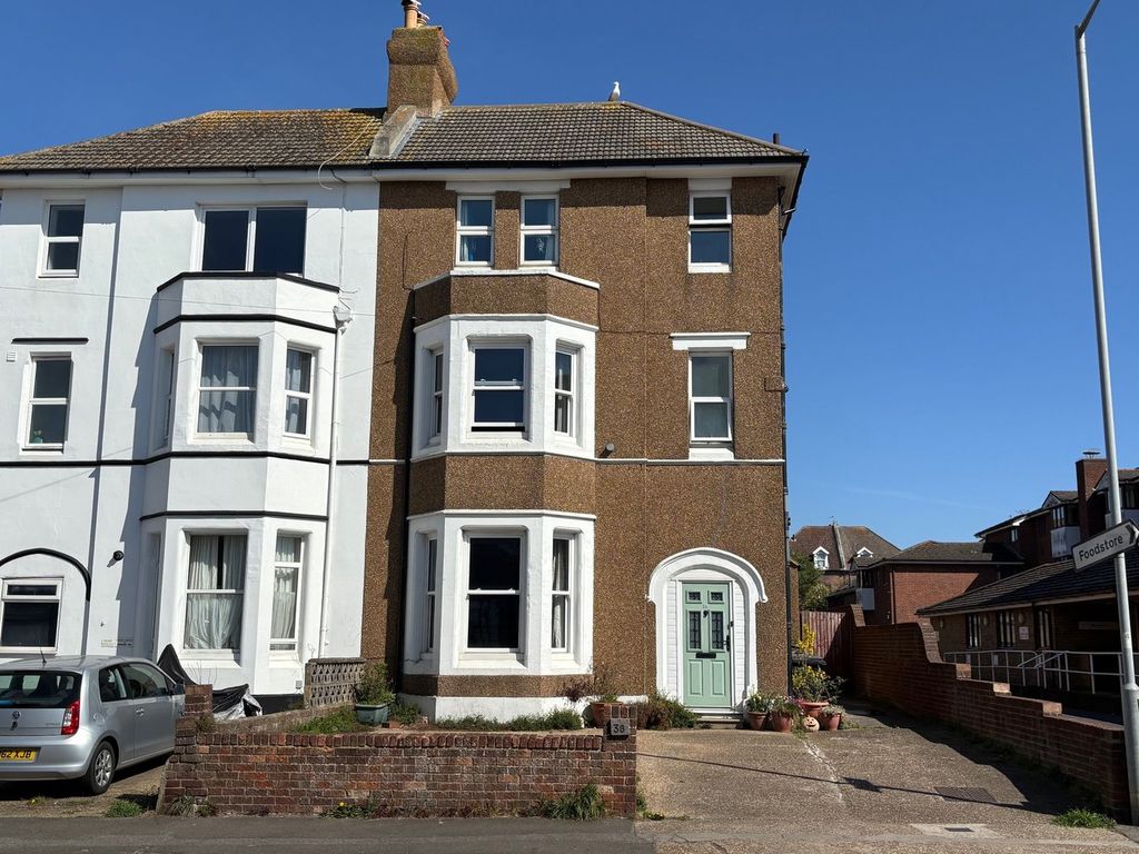 Property photo 1 of 34