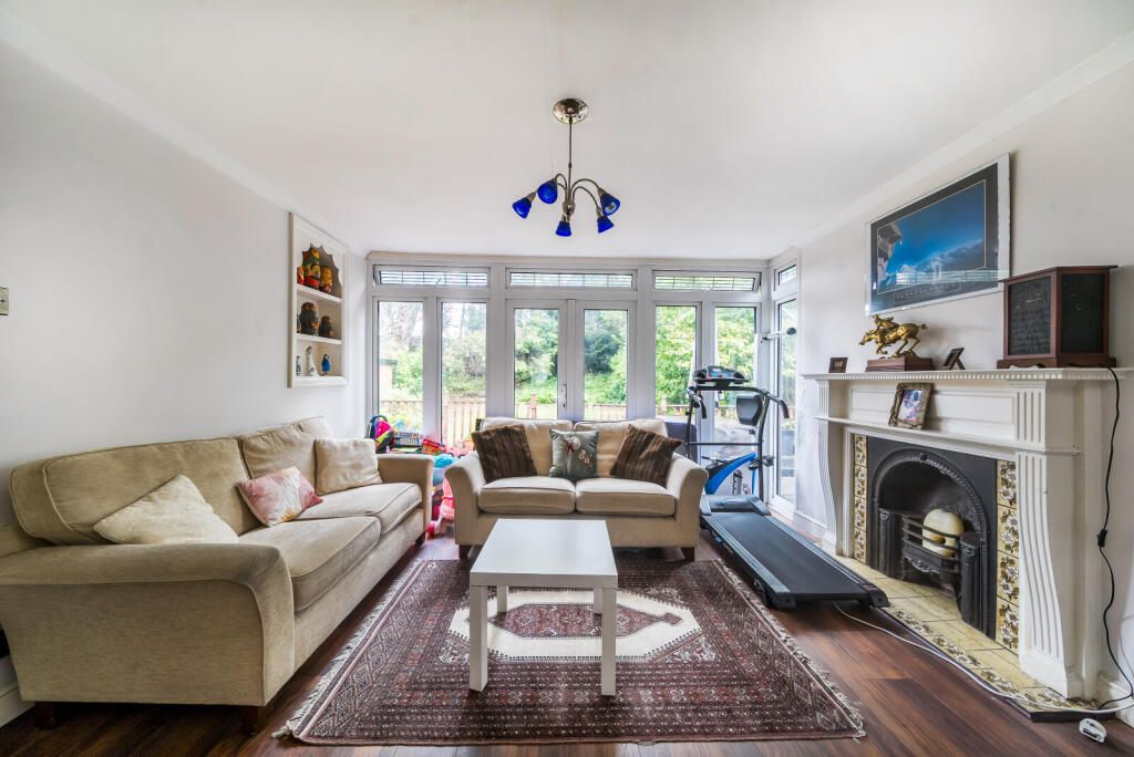 Property photo 3 of 17