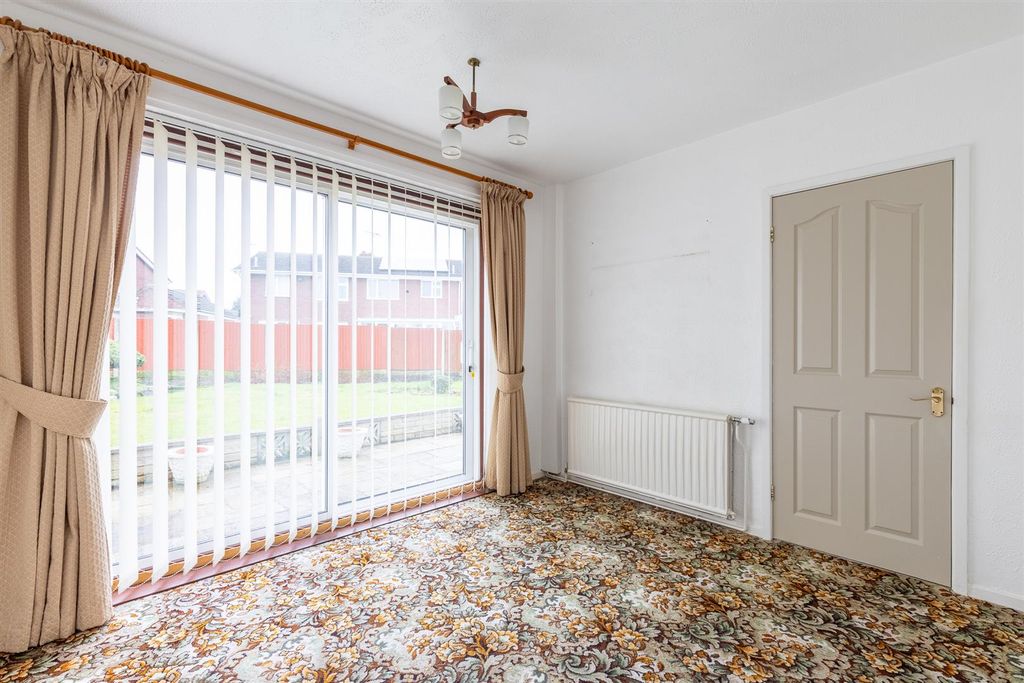 Property photo 3 of 22 11Beaumontclose-21.Jpg