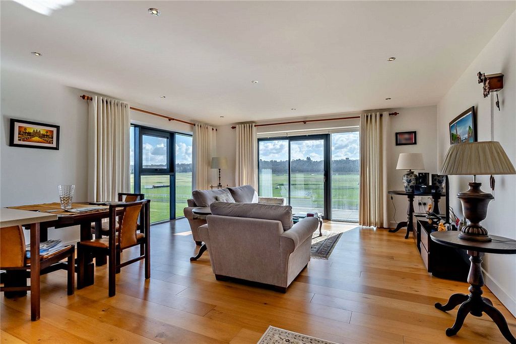 Property photo 1 of 14 Picture No. 28