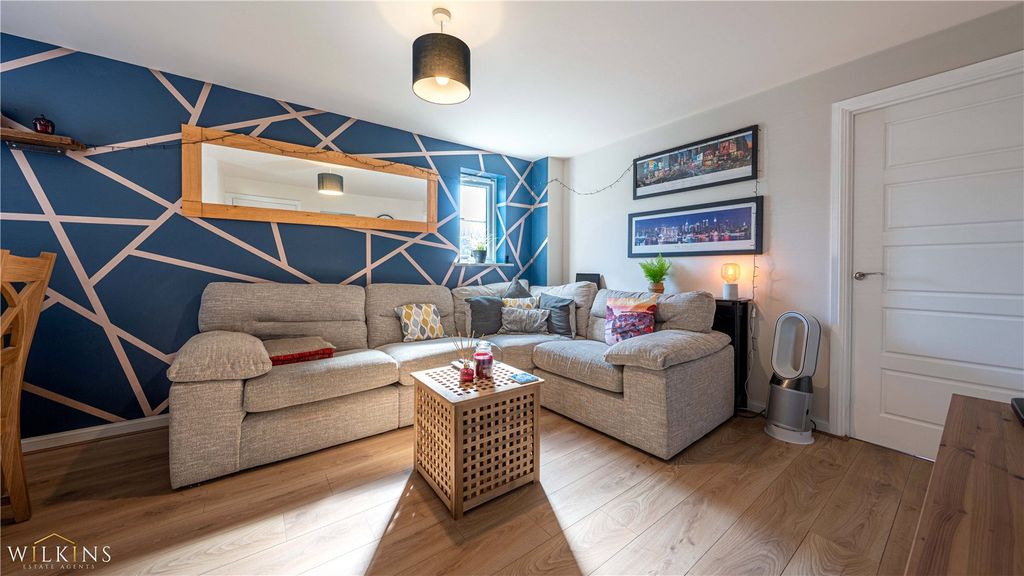 Property photo 2 of 33 Picture No. 38