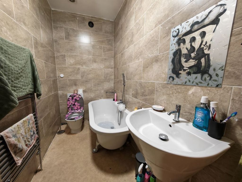 Property photo 2 of 10 Image 2