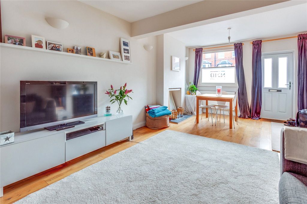 Property photo 3 of 11 Picture No. 22