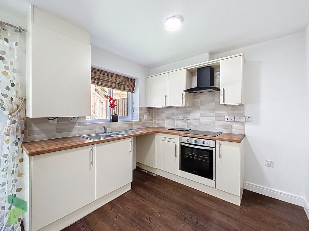 Property photo 3 of 17 Fitted Dining Kitchen