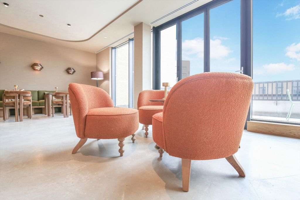 Property photo 2 of 25 Image