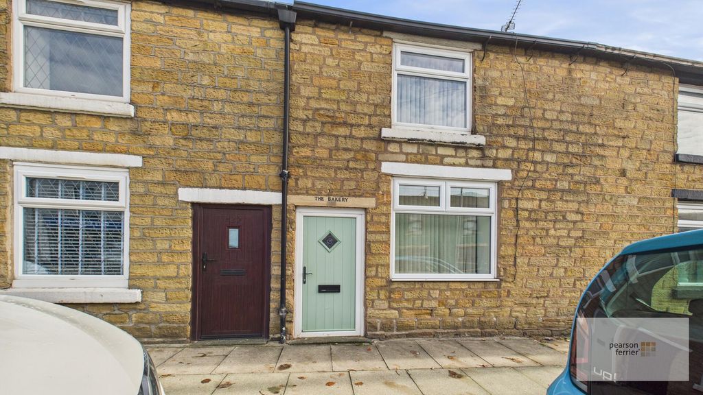 Property photo 1 of 12 Front (Exterior)