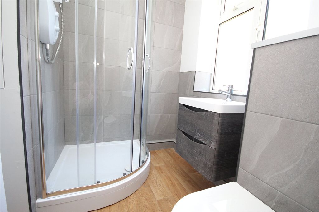 Property photo 2 of 8 Picture No. 06