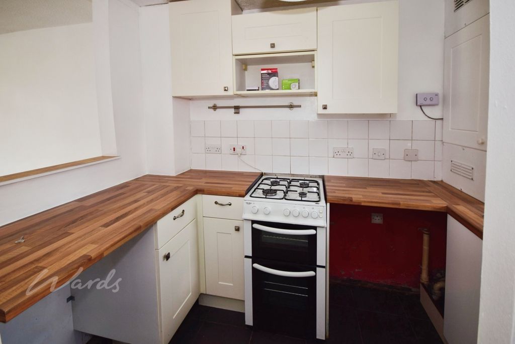 Property photo 2 of 9 Savage Kitchen