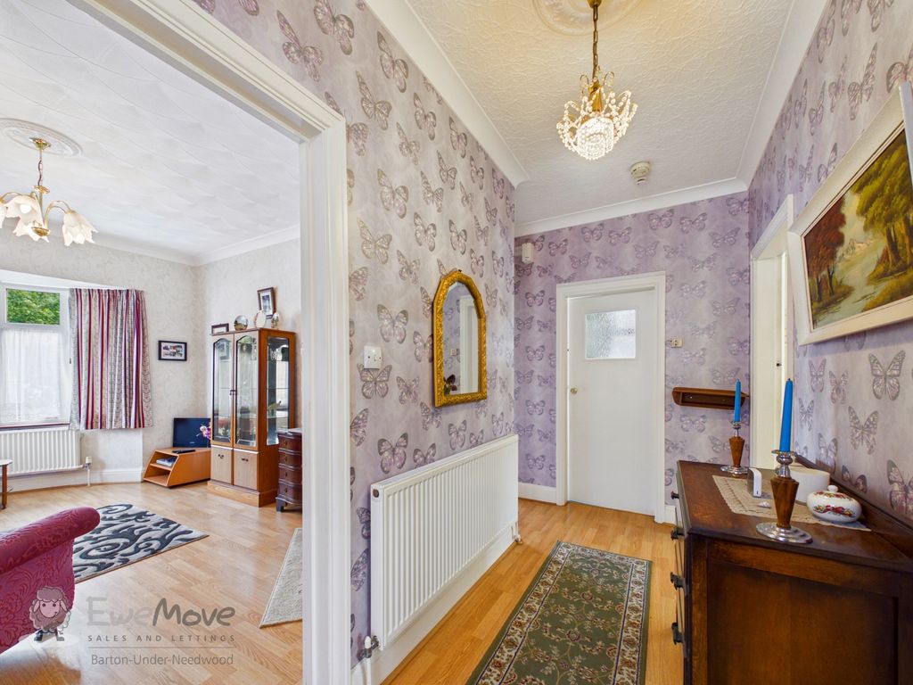 Property photo 2 of 15 Hallway