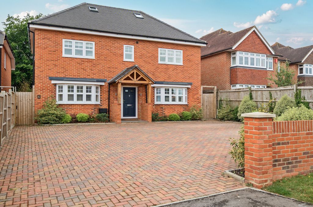 Property photo 2 of 23 1327750-1-687F80c...
