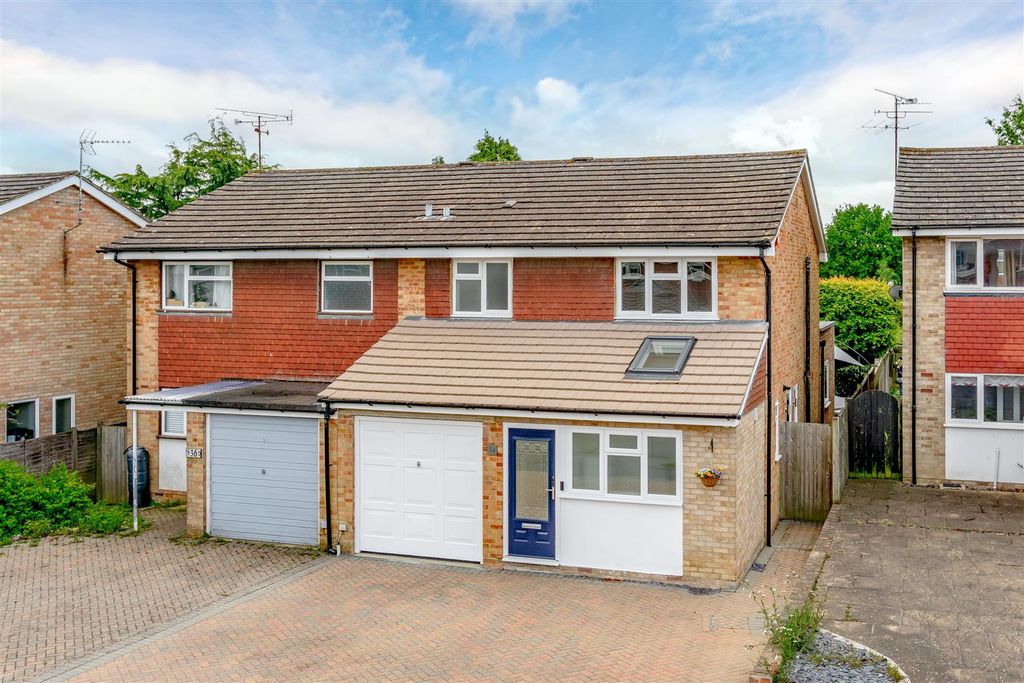 Property photo 1 of 28