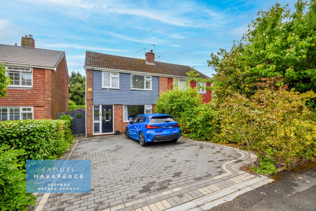 Property photo 1 of 17 Beautiful Three Bedroom Semi Detached Property With Modern Kitchen And Gorgeous Conservatory Extension