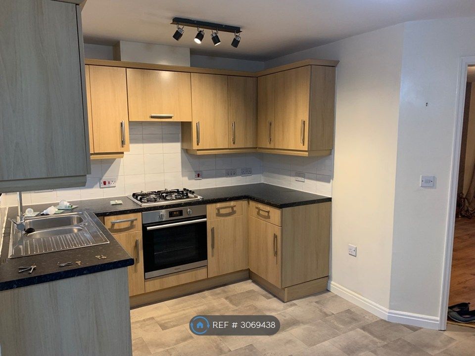 Property photo 2 of 15 Kitchen