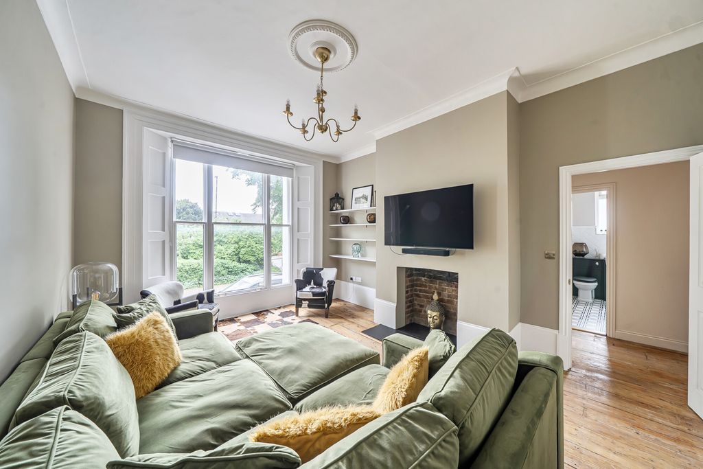 Property photo 2 of 20 1459406-11-6A0c71...