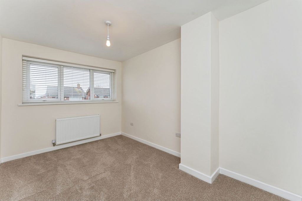 Additional image 13 of 3 bed detached house to rentColliery Green Court, Neston CH64