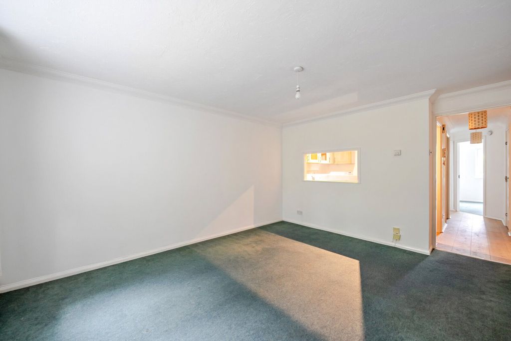 Property photo 2 of 10 2