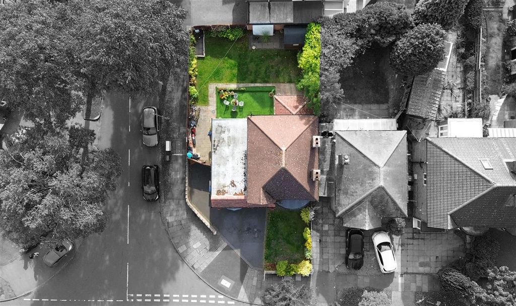 Property photo 2 of 19 Approach