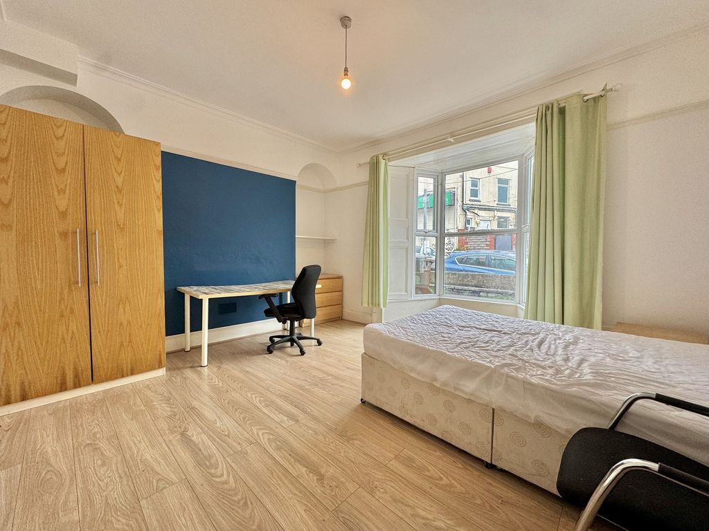 Property photo 2 of 17 Not Specified