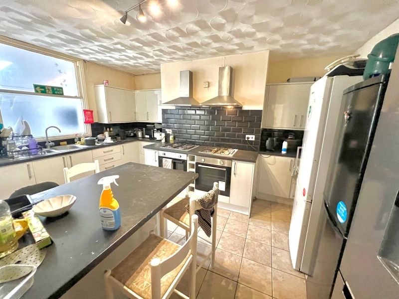 Additional image 8 of 9 bed shared accommodation to rentKensington Terrace, Hyde Park, Leeds LS6