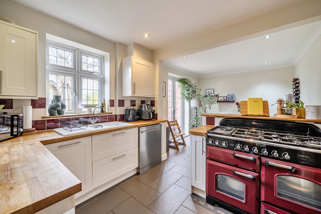 Property photo 3 of 20 1415689-4-6994711...