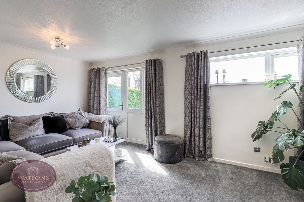 Property photo 3 of 24