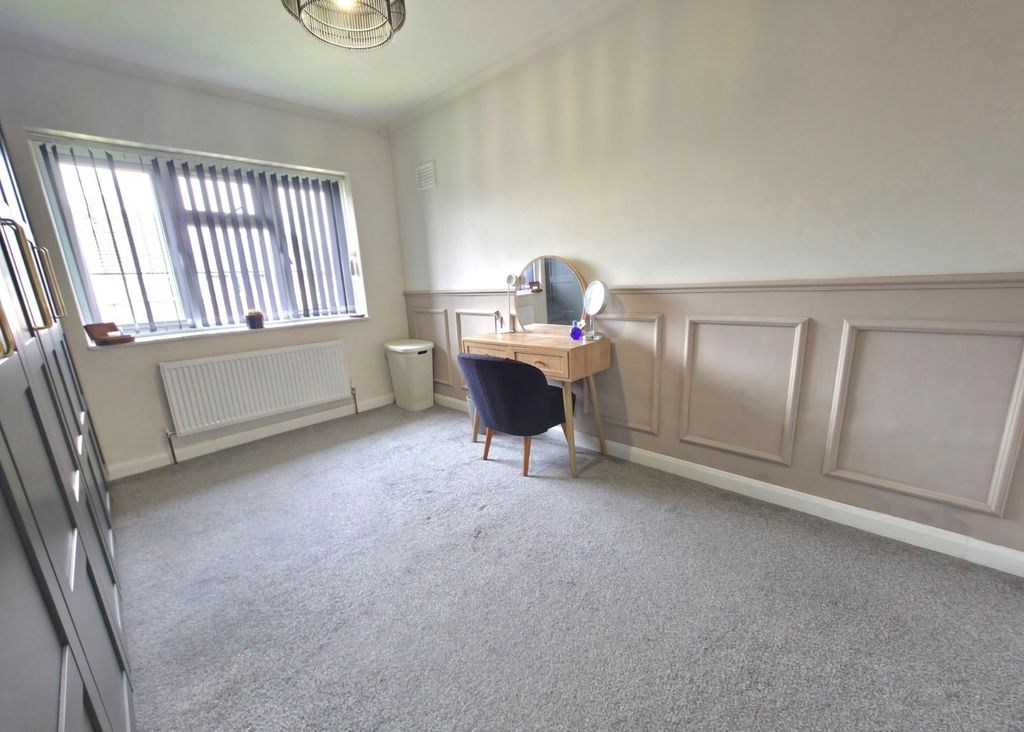 Property photo 3 of 12 Bedroom 2