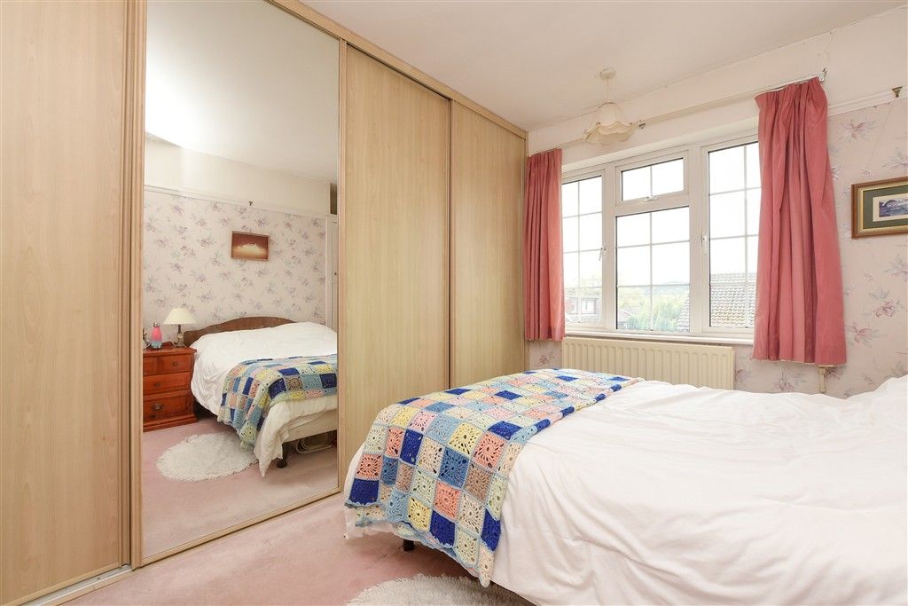 Property photo 1 of 11 Bedroom 1