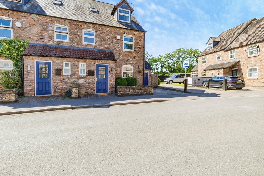 Additional image 20 of 4 bed semi-detached house for saleHodson Close, Skellingthorpe LN6