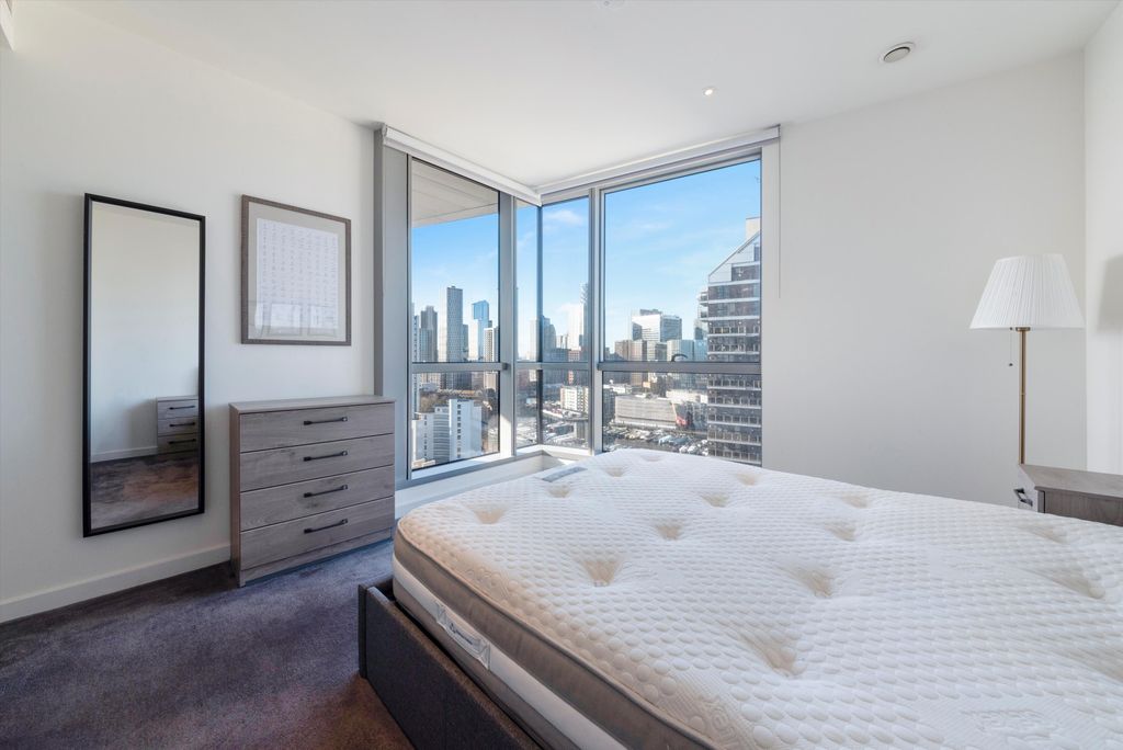 Property photo 2 of 20 Image