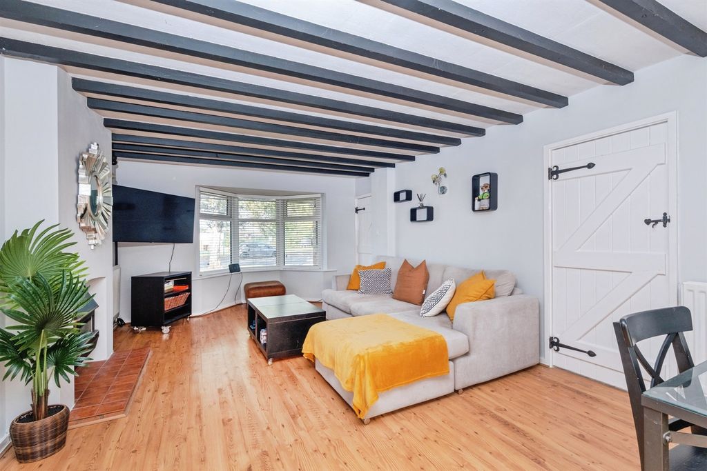 Property photo 2 of 16