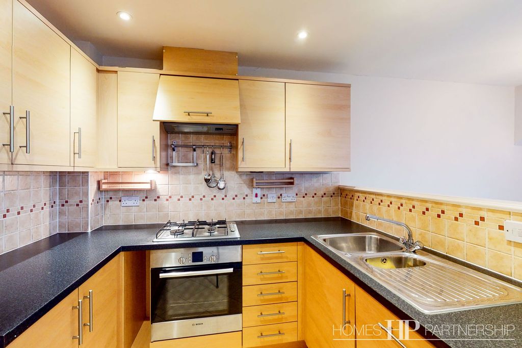 Property photo 3 of 20